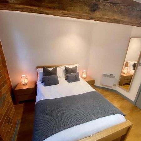 Stewart Docks Apartment Gloucester Eksteriør billede