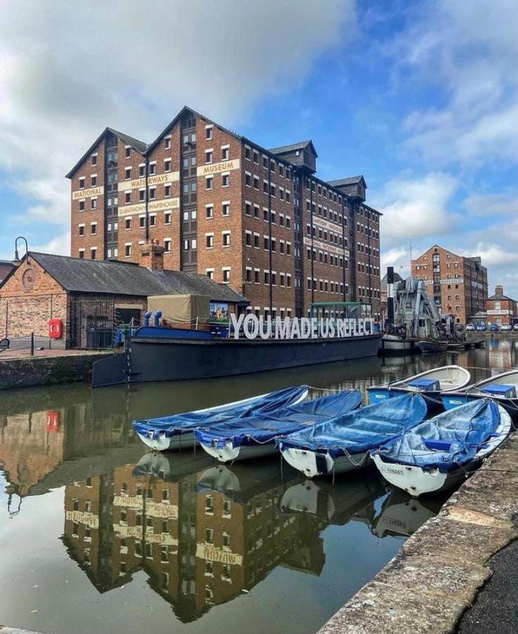 Stewart Docks Apartment Gloucester Eksteriør billede